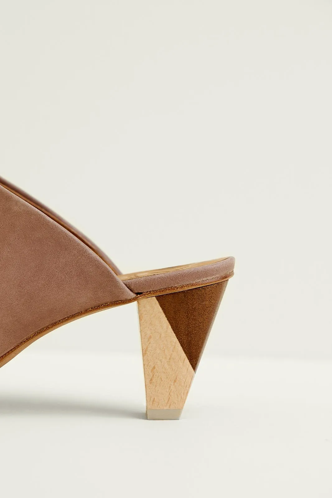 Coclico Jackson Mule