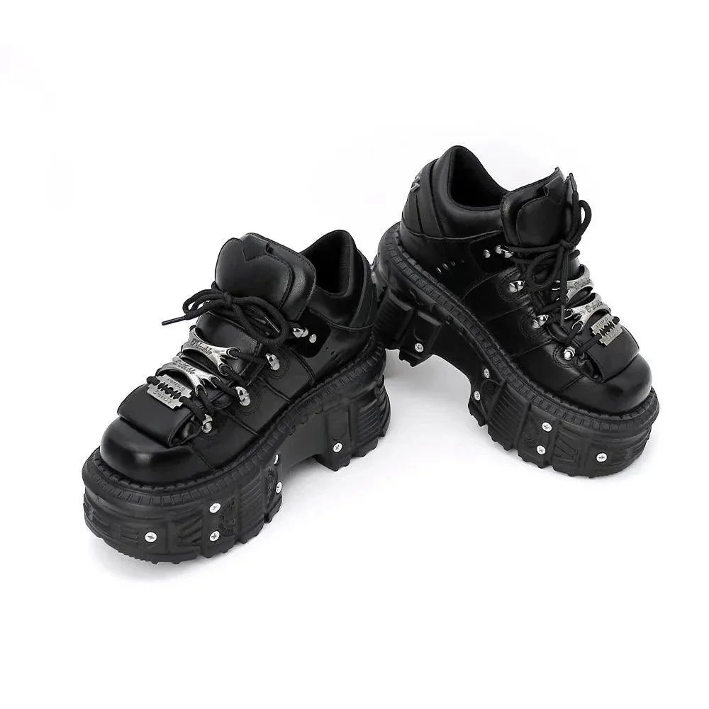 Women's Punk Style Lace-Up Ankle Boots with 6CM Platform & Metal Accents – Gothic Rock Sneakers